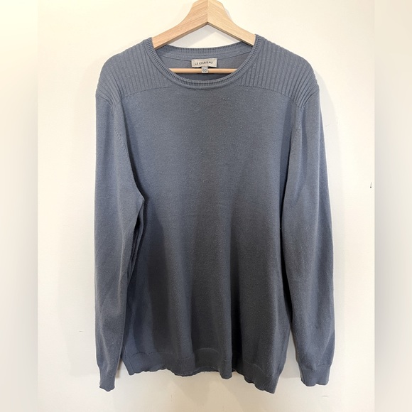 Le Chateau Soft Sweater - Picture 1 of 3